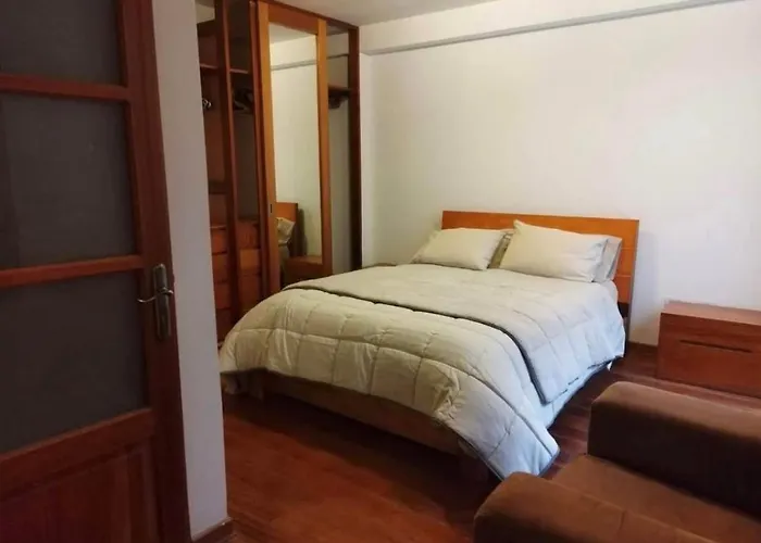 Aparts And Apartment *